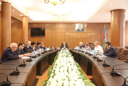 Azay Quliyev yekun konfransdan danışdı